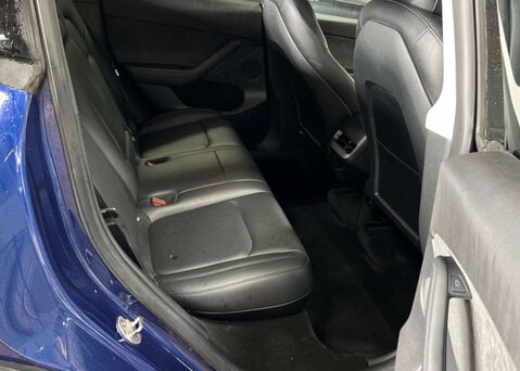 Tesla Model Y ModeL Y Long Range AWD 4WD 5dr 9