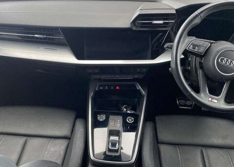 Audi A3 1.0 A3 Sportback 30 TFSI MHEV S Line Semi-Auto 5dr 9