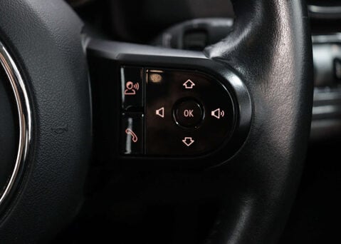 Mini Countryman 1.5 Countryman Cooper Classic Auto 5dr 29