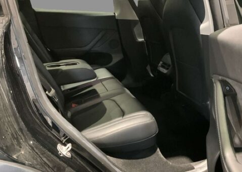 Tesla Model Y (Dual Motor) Long Range SUV 5dr Electric Auto 4WDE (384 bhp) 9