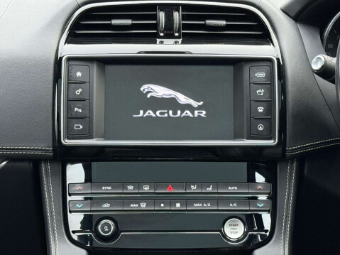 Jaguar F-Pace 3.0 F-PACE V6 S AWD D Auto 4WD 5dr 7