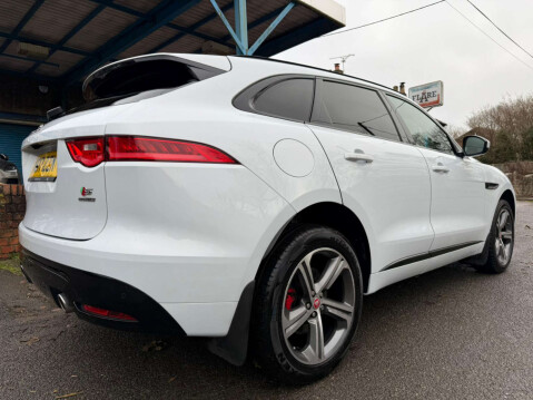 Jaguar F-Pace 3.0 F-PACE V6 S AWD D Auto 4WD 5dr 15