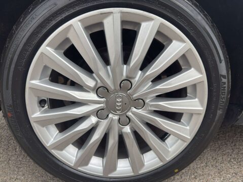 Audi A3 1.4 A3 e-tron Sportback Semi-Auto 5dr 31