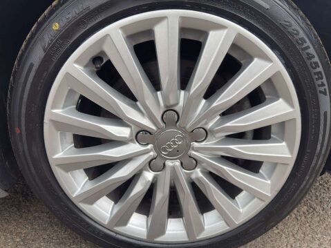 Audi A3 1.4 A3 e-tron Sportback Semi-Auto 5dr 34