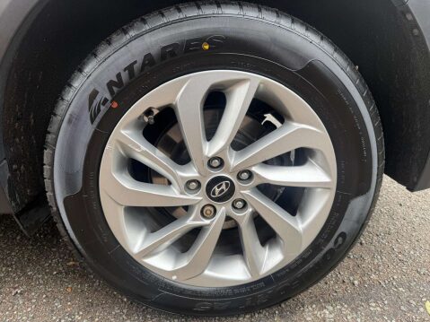 Hyundai TUCSON 1.7 Tucson SE Nav Blue Drive 2WD CRDi 5dr 30