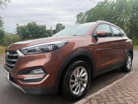 Hyundai TUCSON 1.7 Tucson SE Nav Blue Drive 2WD CRDi 5dr 3