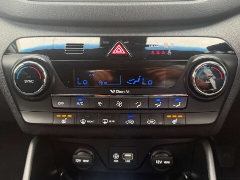 Hyundai TUCSON 1.7 Tucson SE Nav Blue Drive 2WD CRDi 5dr 26