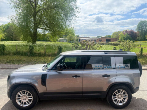 Land Rover Defender 2.0 Defender S D Auto 4WD 5dr 24