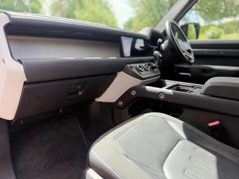 Land Rover Defender 2.0 Defender S D Auto 4WD 5dr 10