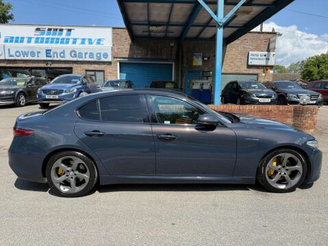 Alfa Romeo Giulia 2.0 Giulia Veloce TB Auto 4dr 40