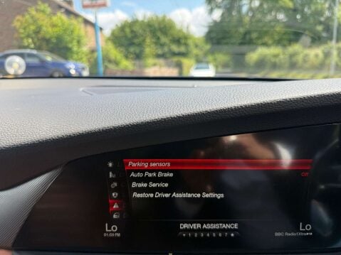Alfa Romeo Giulia 2.0 Giulia Veloce TB Auto 4dr 19