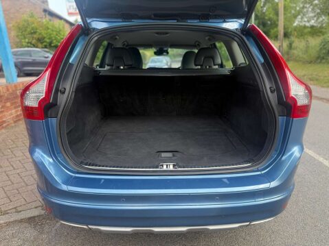 Volvo XC60 2.4 XC60 SE Nav D4 AWD 4WD 5dr 15