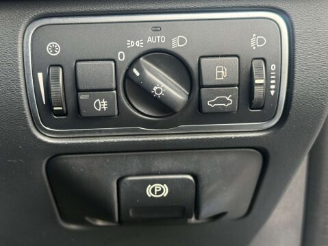 Volvo XC60 2.4 XC60 SE Nav D4 AWD 4WD 5dr 28