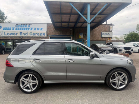 Mercedes-Benz GLE 2.1 GLE 250 D 4Matic AMG Line Auto 4WD 5dr 29