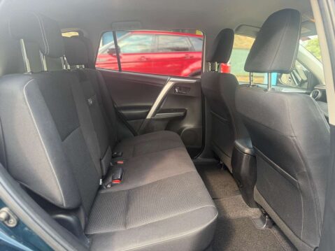 Toyota Rav4 2.5 RAV4 Icon Tech TSS HEV 4x2 CVT 5dr 12