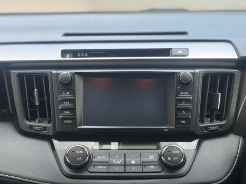 Toyota Rav4 2.5 RAV4 Icon Tech TSS HEV 4x2 CVT 5dr 8