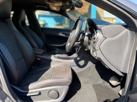 Mercedes-Benz CLA Class 2.1 CLA 220 AMG Sport CDi Auto 4dr 4