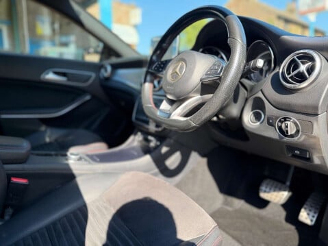 Mercedes-Benz CLA Class 2.1 CLA 220 AMG Sport CDi Auto 4dr 6