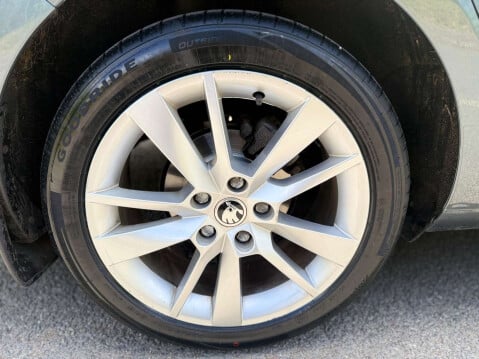 Skoda Octavia 2.0 Octavia SE L TDI Semi-Auto 5dr 29
