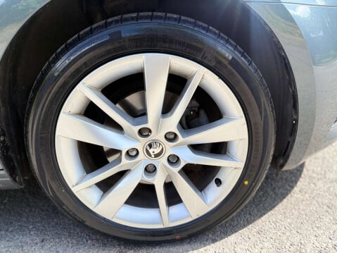 Skoda Octavia 2.0 Octavia SE L TDI Semi-Auto 5dr 30