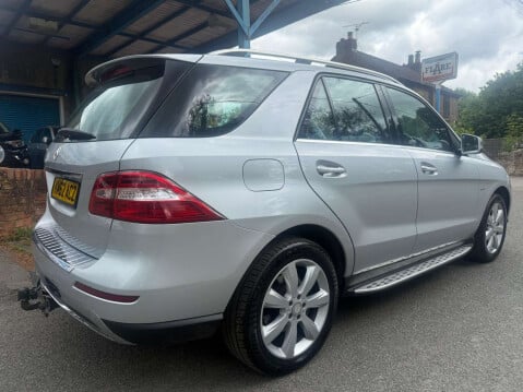 Mercedes-Benz M Class 2.1 ML250 Special Edition Bluetec Auto 4WD 5dr 14