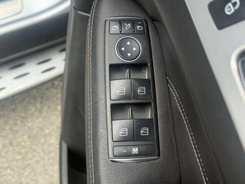 Mercedes-Benz M Class 2.1 ML250 Special Edition Bluetec Auto 4WD 5dr 28