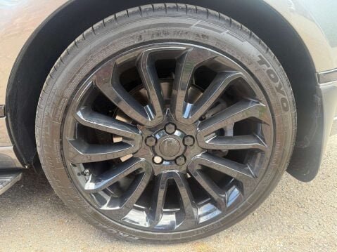 Land Rover Range Rover 4.4 Range Rover Vogue SDV8 Auto 4WD 5dr 35