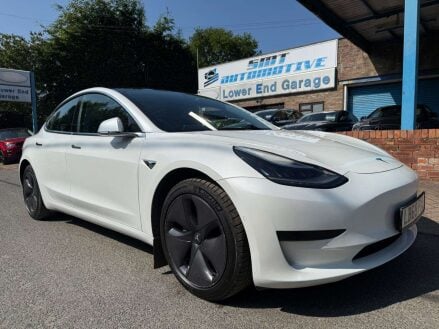 Tesla Model 3 Model 3 Standard-Range + 4dr