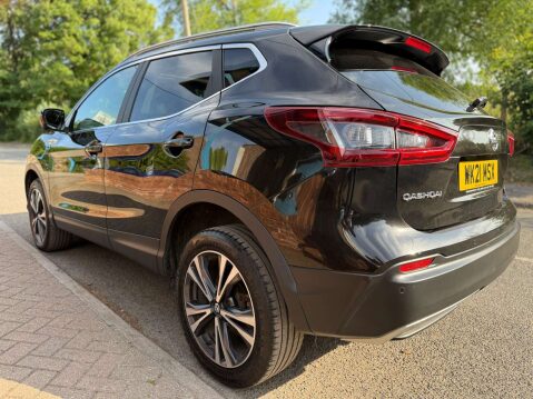 Nissan Qashqai 1.3 Qashqai N-Connecta DiG-T 5dr 11