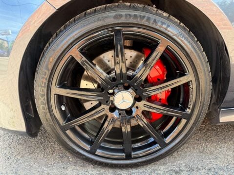 Mercedes-Benz E Class 5.5 AMG E63 Auto 4dr 31