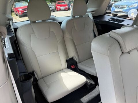 Volvo XC90 2.0 XC90 Momentum Pro D5 PowerPulse AWD Auto 4WD 5dr 11
