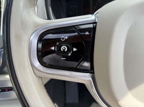Volvo XC90 2.0 XC90 Momentum Pro D5 PowerPulse AWD Auto 4WD 5dr 24
