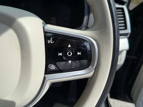 Volvo XC90 2.0 XC90 Momentum Pro D5 PowerPulse AWD Auto 4WD 5dr 25