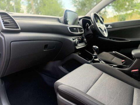 Hyundai TUCSON 1.6 Tucson SE Nav GDi 2WD 5dr 9