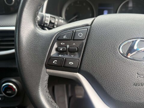 Hyundai TUCSON 1.6 Tucson SE Nav GDi 2WD 5dr 27