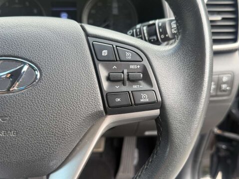 Hyundai TUCSON 1.6 Tucson SE Nav GDi 2WD 5dr 28