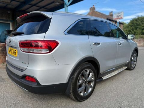 Kia Sorento 2.2 Sorento KX-4 CRDi ISG 4x4 Auto 4WD 5dr 17