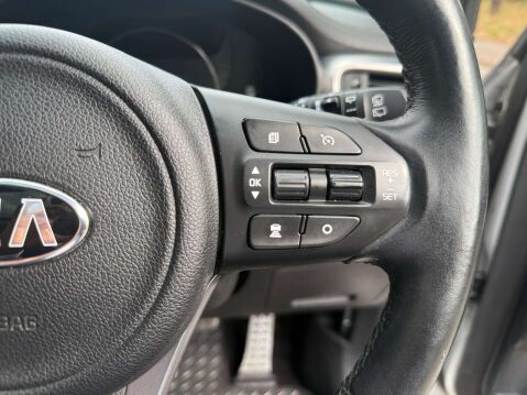Kia Sorento 2.2 Sorento KX-4 CRDi ISG 4x4 Auto 4WD 5dr 35