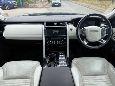 Land Rover Discovery 3.0 Discovery HSE TD6 Auto 4WD 5dr 7