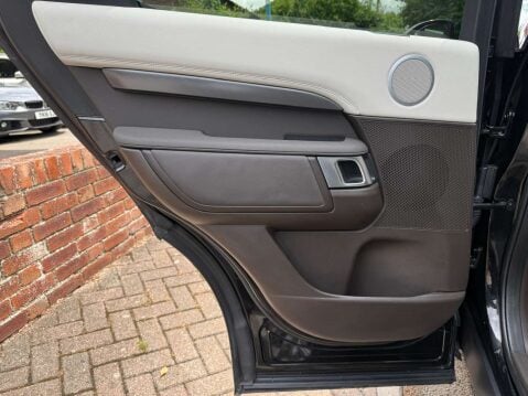 Land Rover Discovery 3.0 Discovery HSE TD6 Auto 4WD 5dr 49