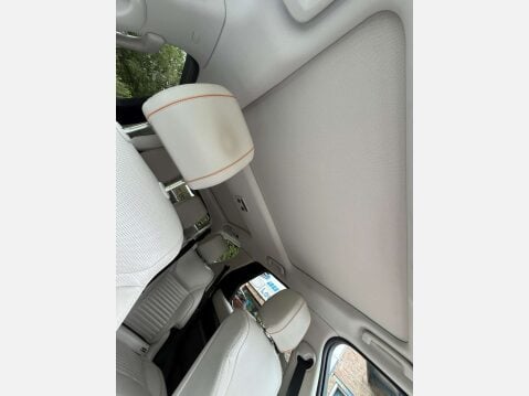 Land Rover Discovery 3.0 Discovery HSE TD6 Auto 4WD 5dr 21