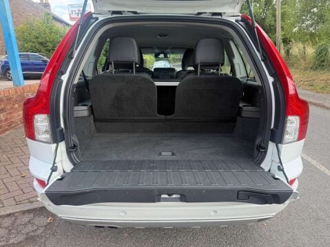 Volvo XC90 2.4 XC90 ES D5 AWD Auto 4WD 5dr 17