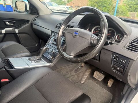 Volvo XC90 2.4 XC90 ES D5 AWD Auto 4WD 5dr 6