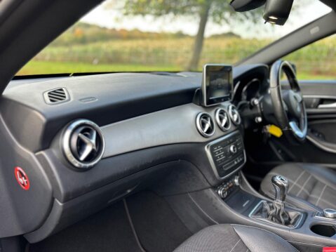 Mercedes-Benz CLA Class 2.1 CLA200 CDI Sport Coupe Euro 6 (s/s) 4dr 16