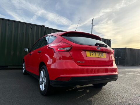 Ford Focus 1.6 Studio Euro 6 5dr 3