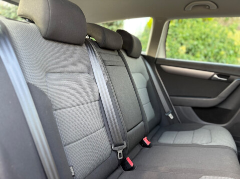 Volkswagen Passat HIGHLINE TDI BLUEMOTION TECHNOLOGY 14