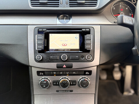Volkswagen Passat HIGHLINE TDI BLUEMOTION TECHNOLOGY 16