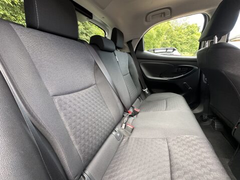Toyota Yaris ICON FHEV 15