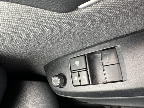 Toyota Yaris ICON FHEV 24