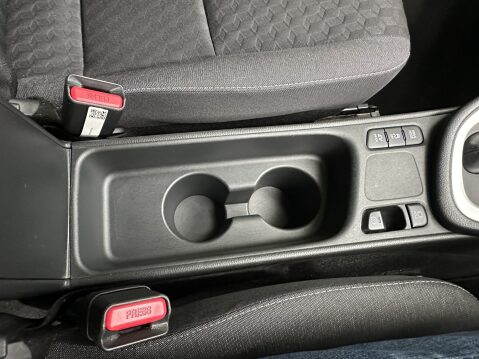 Toyota Yaris ICON FHEV 35